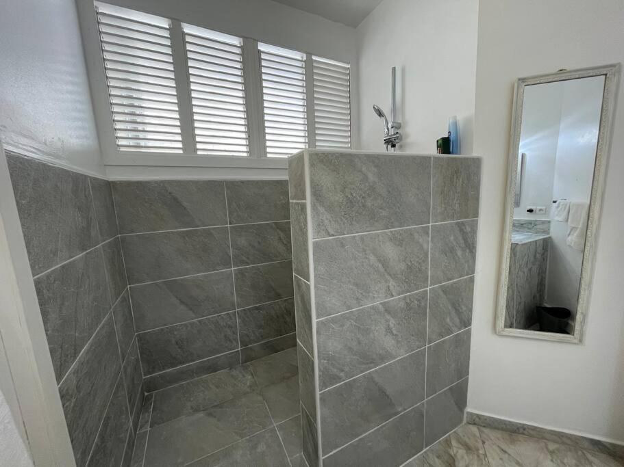 Appart Adorable Proche De La Baie Orientale, Idolem Residence Unite 2 - 57 Rue Du Mont Vernon 1 Cul de Sac Eksteriør billede